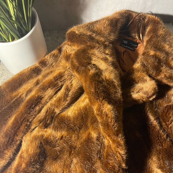 Zara Furl Caramel Coat - Picture 1 of 3